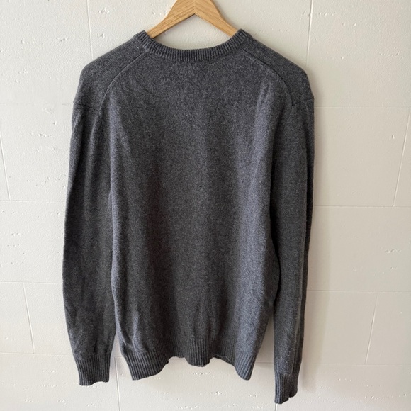 Gap Bear Wool Sweater - Picture 7 of 9